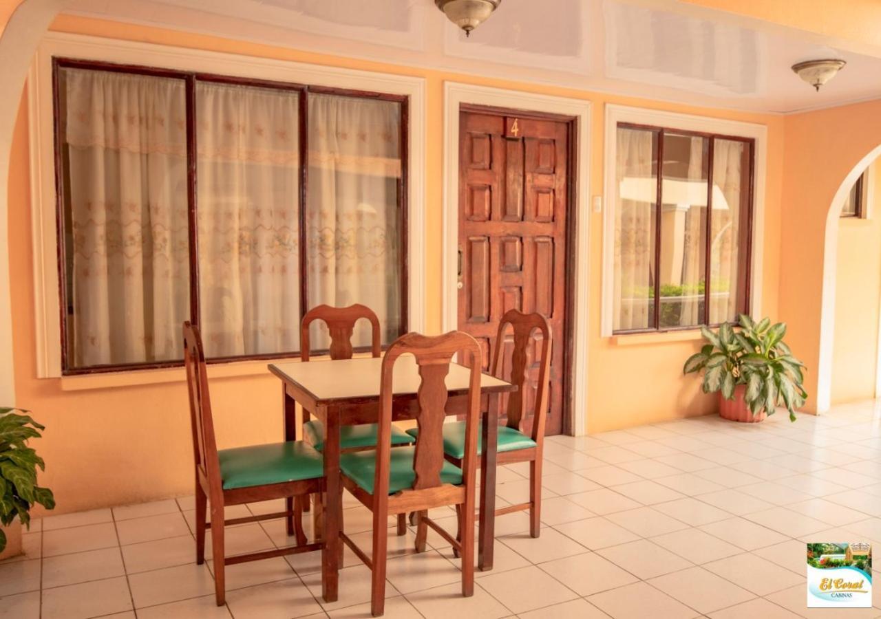 Hotel Y Cabinas El Coral Jaco Exterior photo
